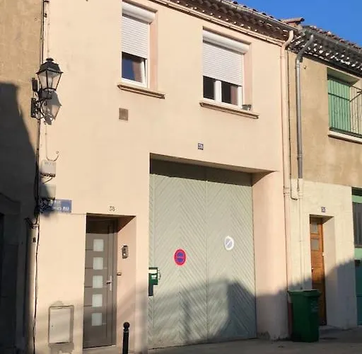 La Tranquillite En Centre-ville Avec Terrasse Tatil Evi Limoux